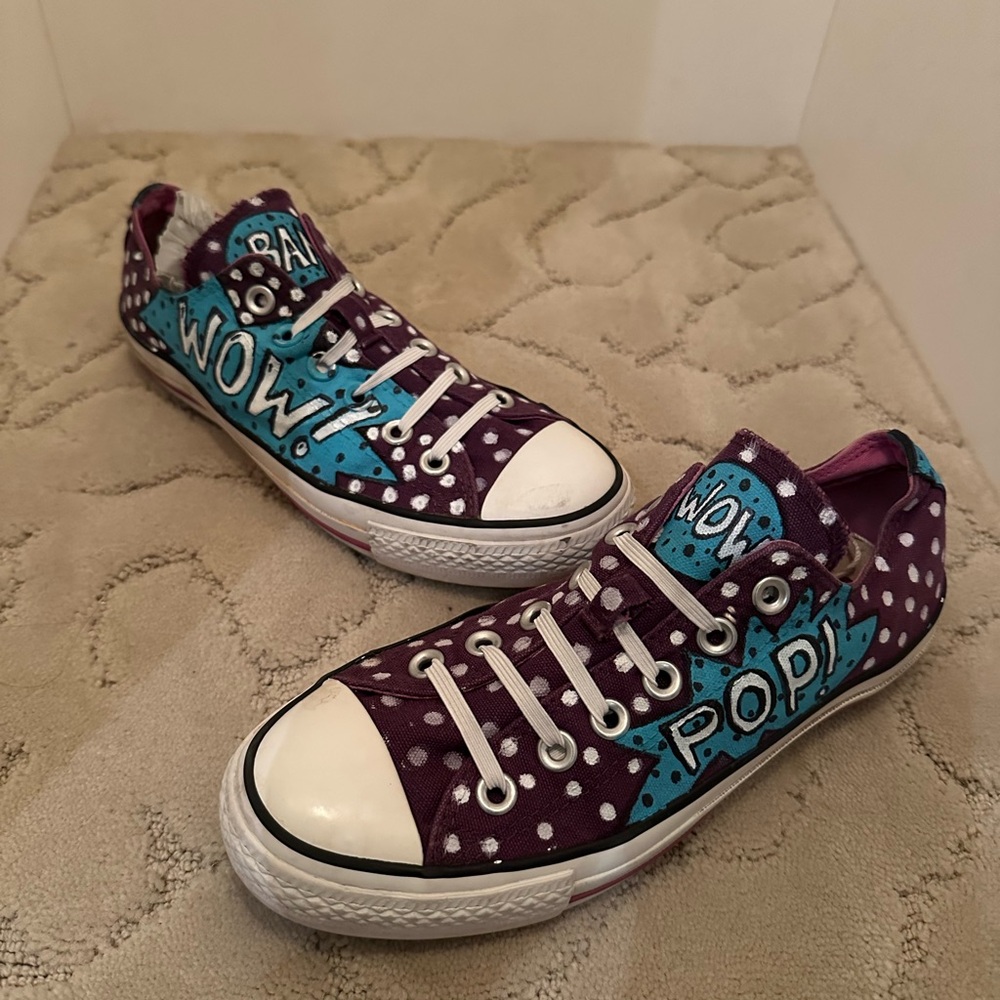 Custom size 7 women’s Converses.